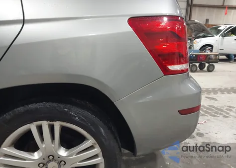 2015 Mercedes-Benz Glk 350 4Matic z USA, uszkodzony, nr VIN WDCGG8JB5FG349965